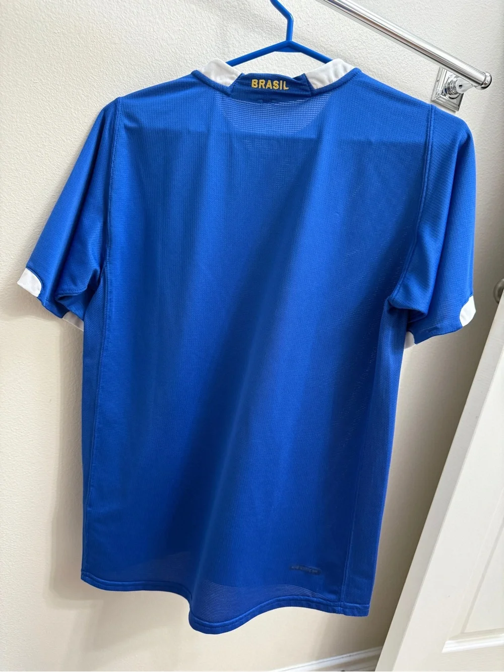 Men’s Nike Sphere Dry Soccer CBF “Brasil” Away Jersey. Size S